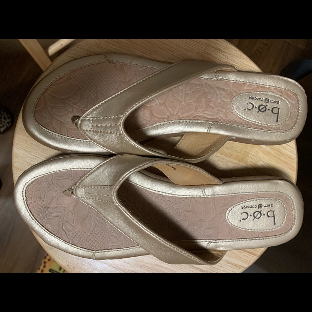 Shoes - Picture 4 of 8